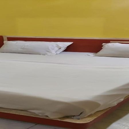SPOT ON 73926 Hotel Anjanaa Puri Bagian luar foto
