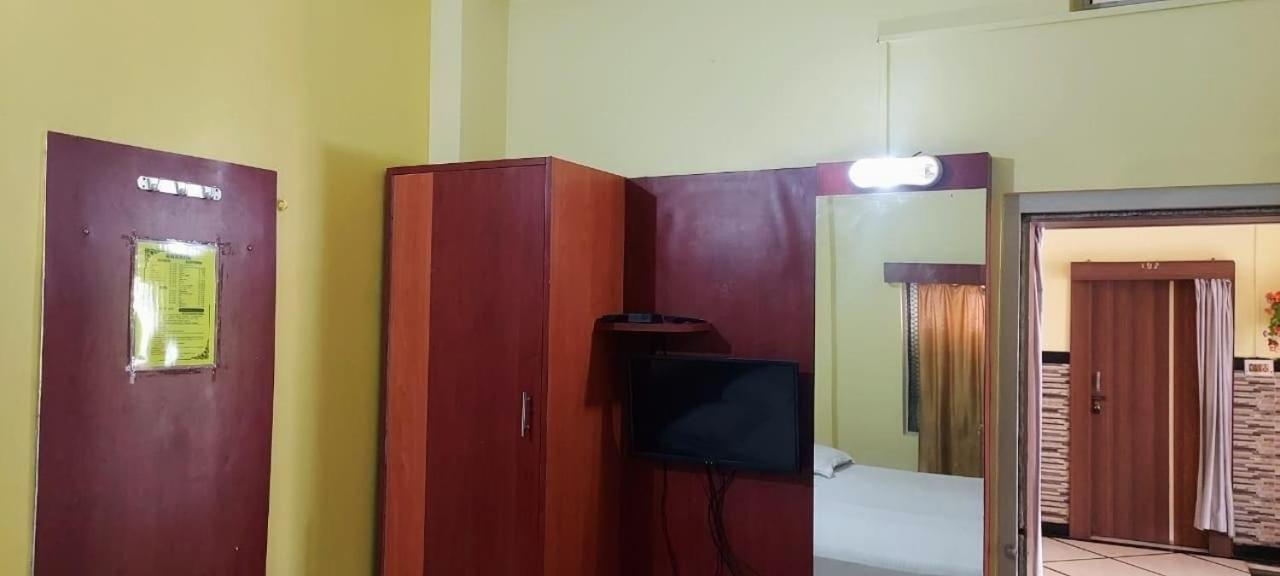 SPOT ON 73926 Hotel Anjanaa Puri Bagian luar foto