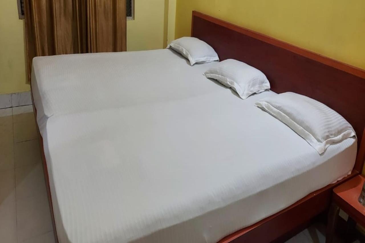 SPOT ON 73926 Hotel Anjanaa Puri Bagian luar foto